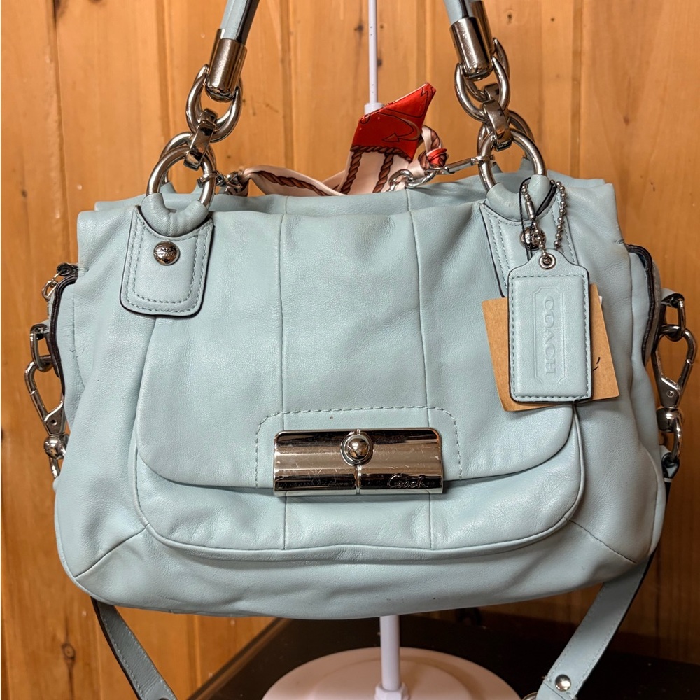 Rare vintage Coach Sky Blue Leather Shoulder Bag with Bonus accessory
